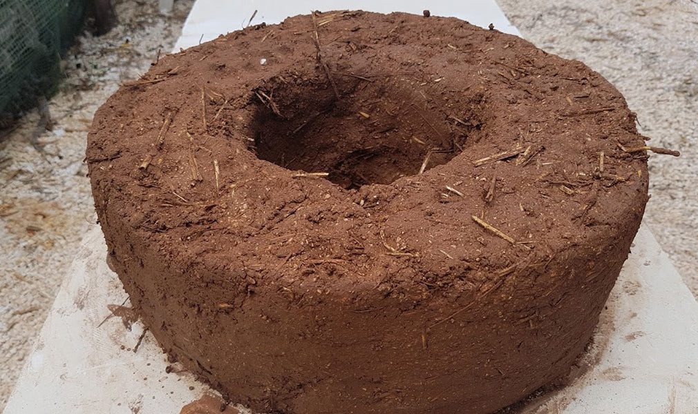 COSTRUIRE CON LA TERRA