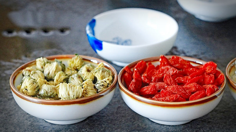 Infuso bacche di goji e crisantemo