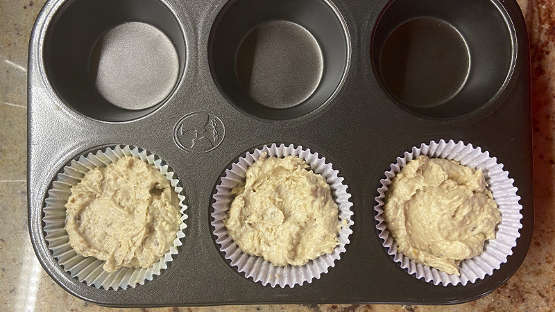 Muffins alla frutta secca, miele e farina di farro