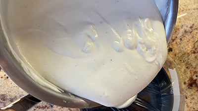 Preparare mousse allo yogurt