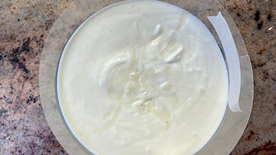 Preparare mousse allo yogurt