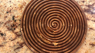 Assemblare e decorare il dolce