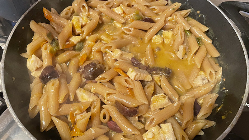 Vollkorn-Penne mit Schwertfisch und Orange