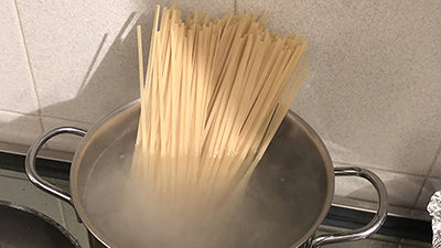 PASTA WITH GARLIC, OIL AND CHILLI PEPPER