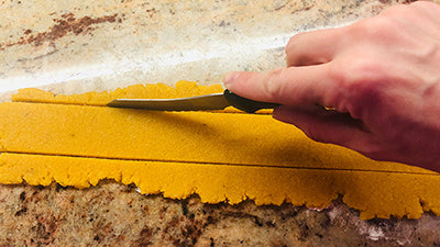 Preparare la frolla di ceci e mais