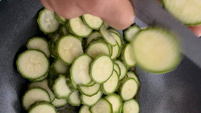 MEZZE PENNE SENATORE CAPPELLI WITH RICOTTA, ZUCCHINI AND FLOWERS