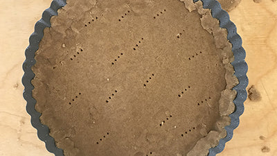 LUCE tart with fresh apricots