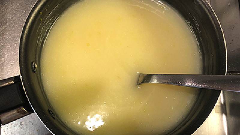 Preparare la crema vegana al limone