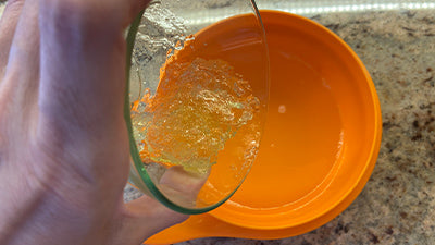 Preparare la gelée al limone ed assemblare la cheesecake