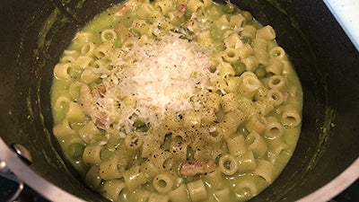 PASTA CREMOSA E PISELLI