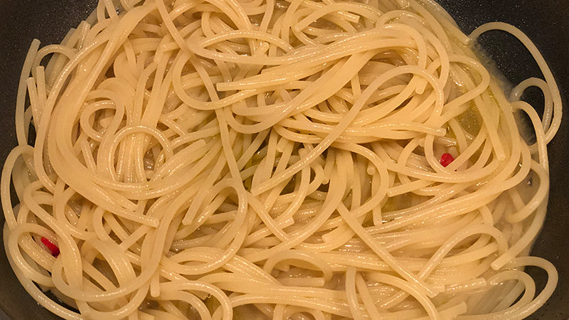 SPAGHETTI SENATORE CAPPELLI, VONGOLE E RISOTTATI CON BOTTARGA