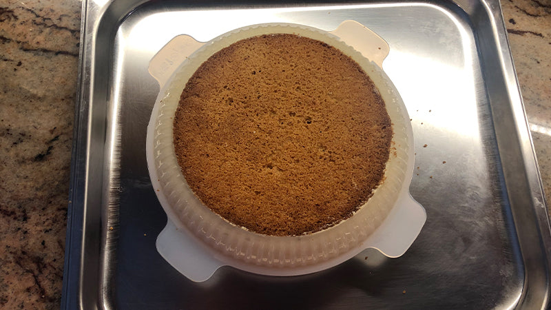 Assemblare e decorare il dolce