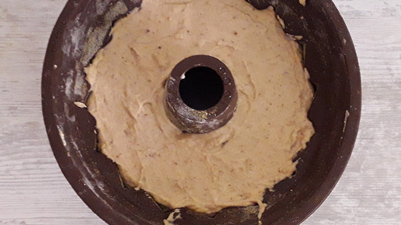 versare nello stampo