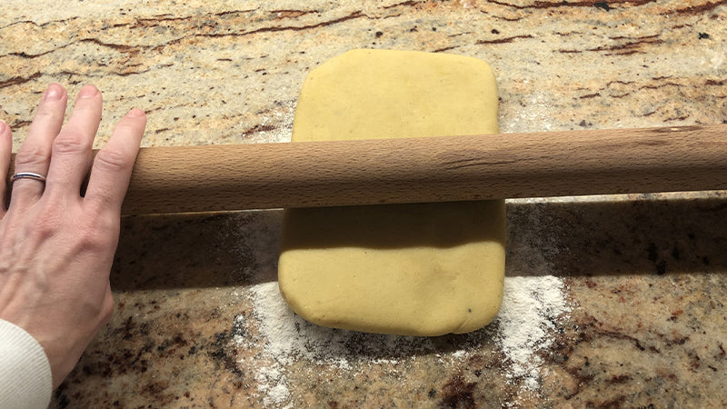 Preparare la frolla allo zenzero 