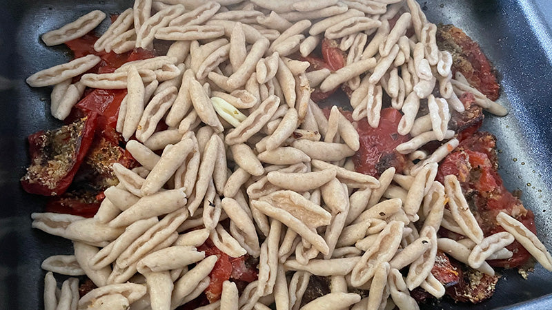 Raschiatelli integrali Senatore Cappelli con ricotta e pomodori al forno