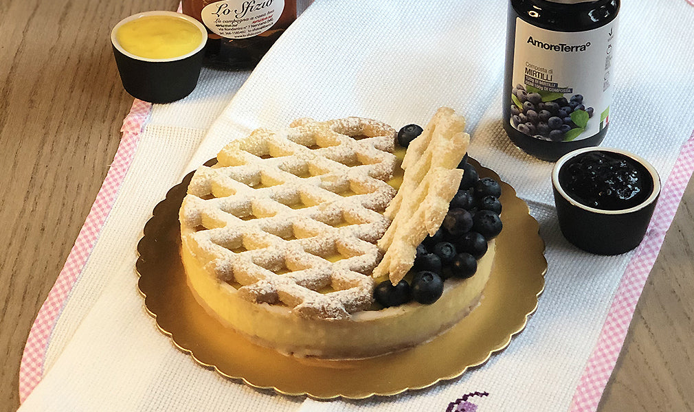 Blueberry tart with muscat cream
