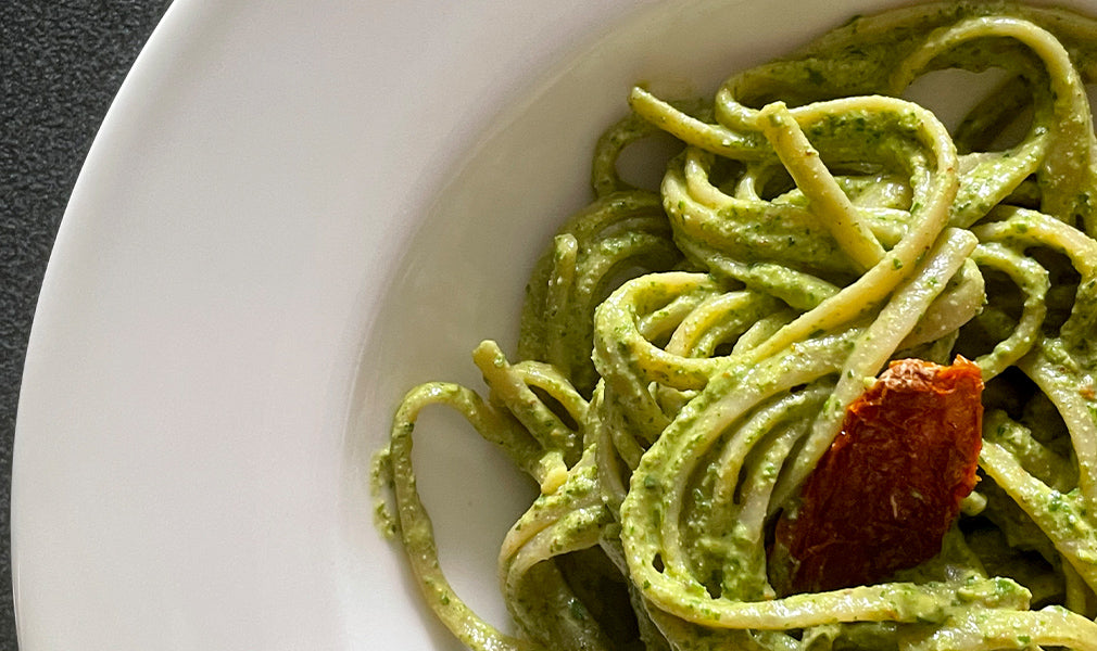 WHOLE WHEAT LINGUINE WITH Arugula AND ALMOND PESTO