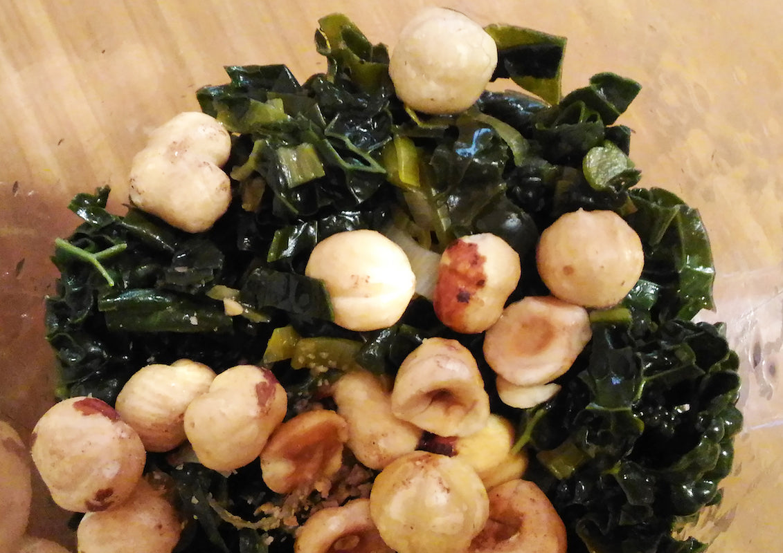 Pesto di Cavolo nero e Nocciole - frullatore (prima)