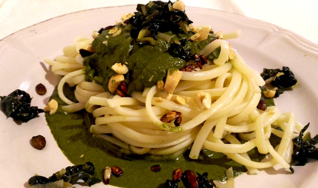 Pesto di cavolo nero e nocciole